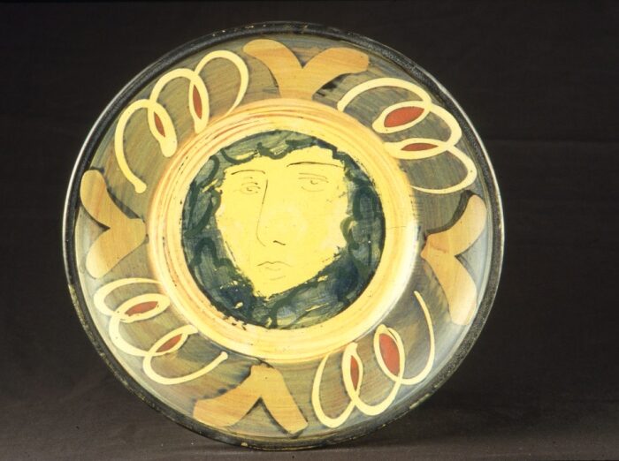 Rimmed plate 26cm Yellow face 1989